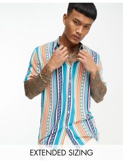 shirt in pattern stripe print