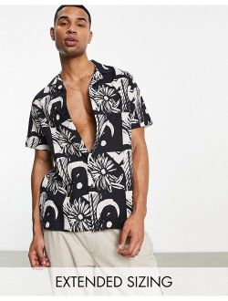 relaxed revere linen mix shirt in checkerboard floral print