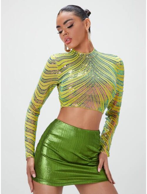 SHEIN BAE Allover Print Sequins Crop Top