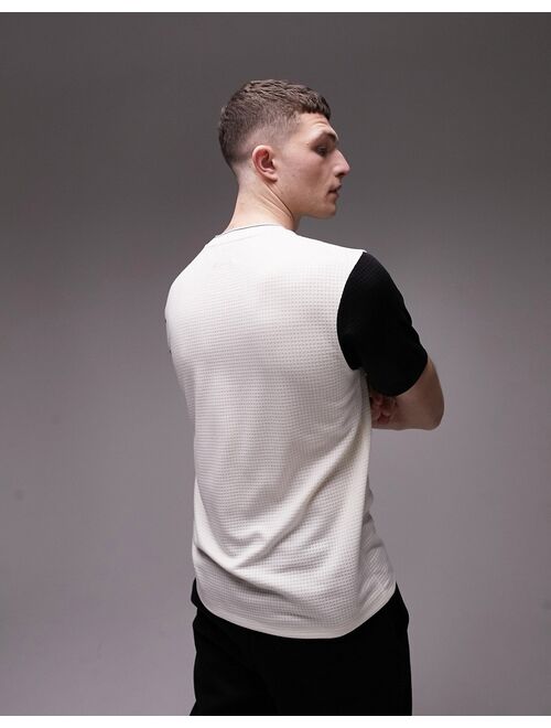 Topman classic fit tipped t-shirt with contrast sleeves in ecru