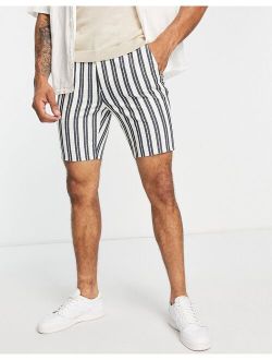 smart skinny shorts with preppy stripe in white
