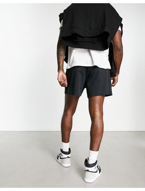 Nike Trend shorts in black