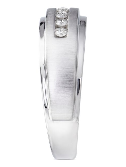 MACY'S Men's Diamond 7-Stone Wedding Band (1/4 ct. t.w.) in 10k Gold