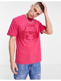 regular Japanese inspired print t-shirt in bright pink