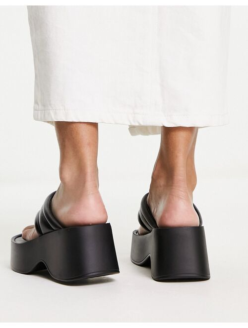 London Rebel Wide Fit flatform toe thong sandals in black