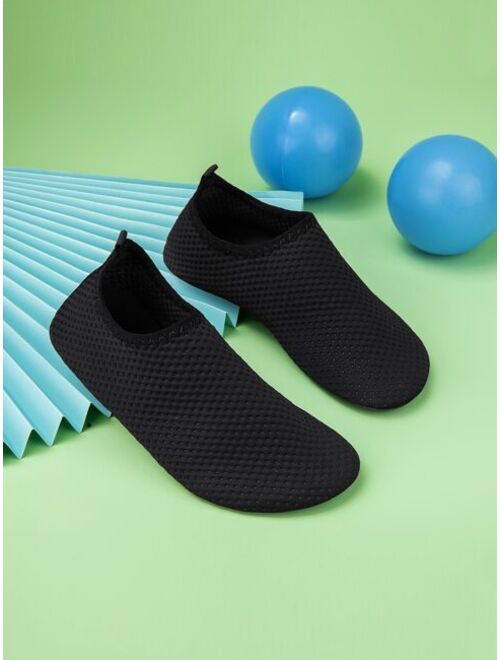 Wisen Shoes Sporty Aqua Socks For Boys, Knit Detail Breathable Slip-on Water Shoes
