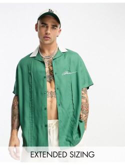 relaxed camp collar bowling shirt in green with chest embroidery