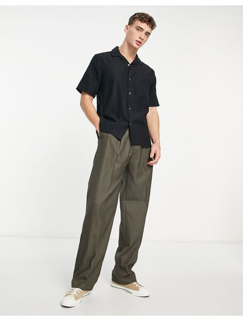 Weekday chill short sleeve shirt in black