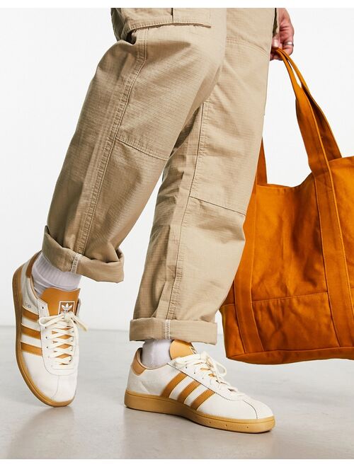 adidas Originals Munchen sneakers in cream and brown