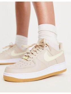 Air Force 1 '07 sneakers in triple pink and white