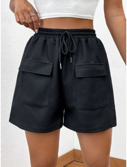 SHEIN EZwear Flap Pocket Drawstring Waist Cargo Shorts