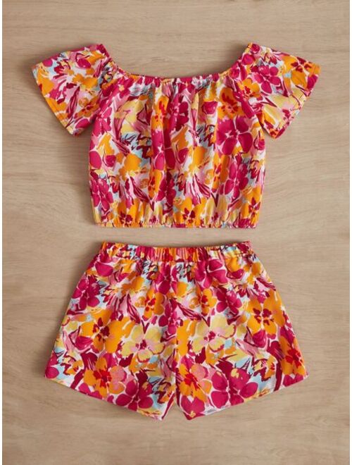 SHEIN Toddler Girls Floral Print Off Shoulder Top Shorts
