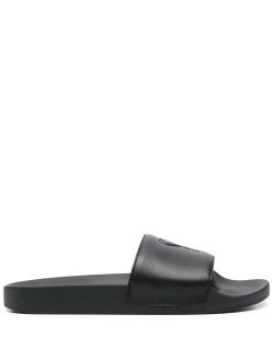 Ami de Coeur flat slides