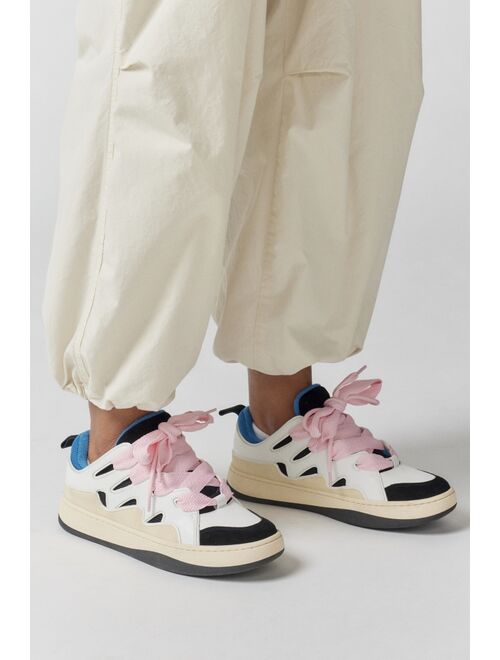 Steve Madden Roaring Sneaker