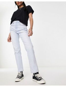 straight slim jean in light blue