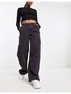 ultimate cargo jeans in washed black