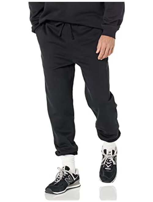 Amazon Essentials Men's Relaxed-Fit Closed-Bottom Sweatpants (Available in Big & Tall)