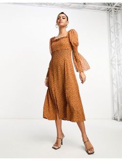 long sleeve maxi dress in brown floral