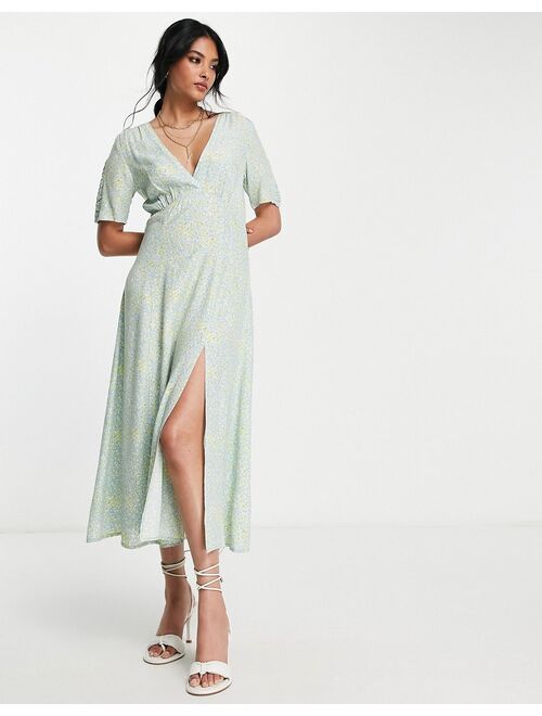 French Connection short sleeve tea dress in ditsy floral