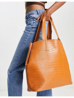 structured tote bag in tan