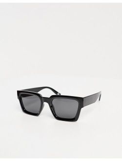 square sunglasses with bevel frame in black
