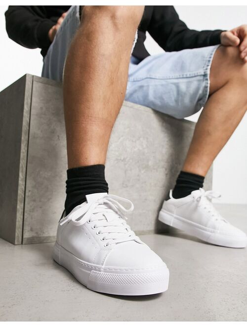 Pull&Bear quilted sneakers with black back tab in white