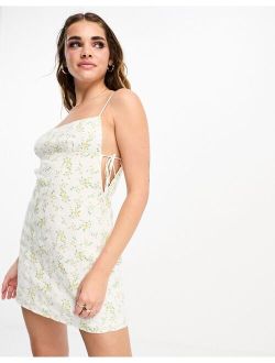 ditsy tie back dress in white floral
