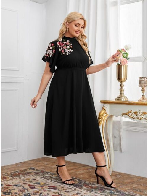 EMERY ROSE Plus Bell Sleeve Floral Embroidered Belted Dress