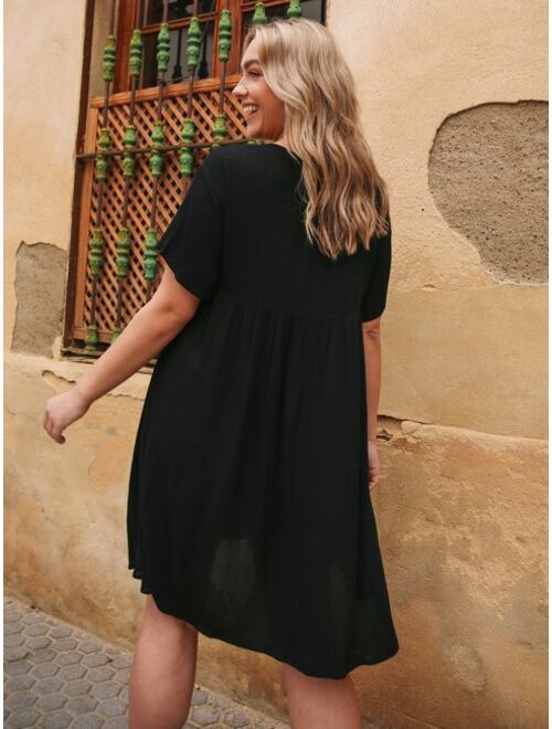 EMERY ROSE Plus Floral Embroidery Smock Dress