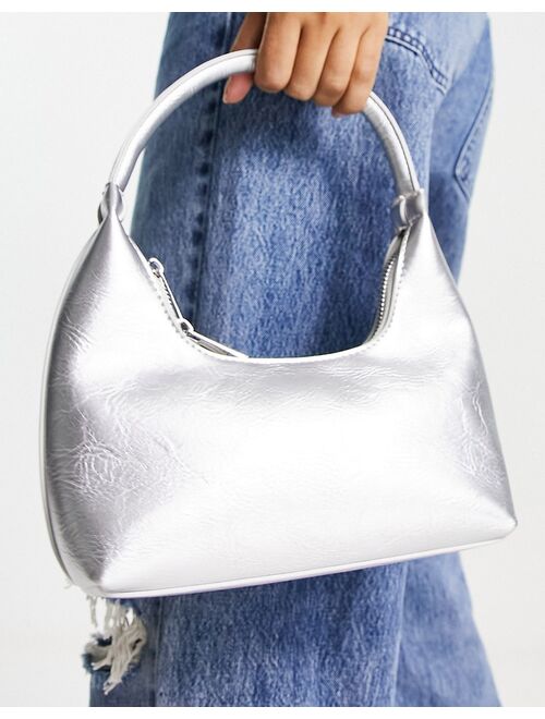 Glamorous shoulder bag in silver