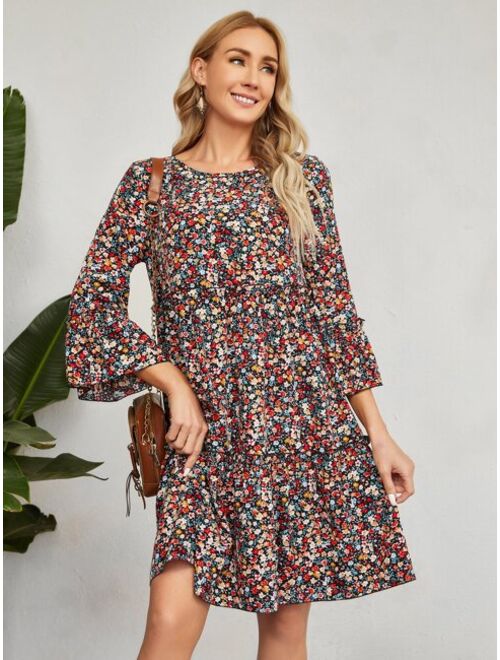 EMERY ROSE Ditsy Floral Print Flounce Sleeve Ruffle Hem Smock Dress