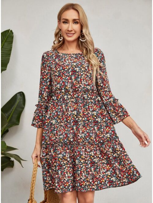 EMERY ROSE Ditsy Floral Print Flounce Sleeve Ruffle Hem Smock Dress