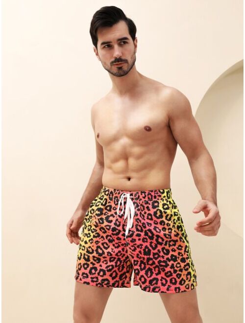 Men Leopard Print Drawstring Waist Swim Trunks