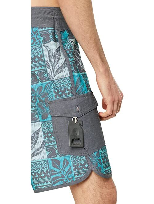 Quiksilver Waterman Leaf Boxes Scallop Boardshorts 20"