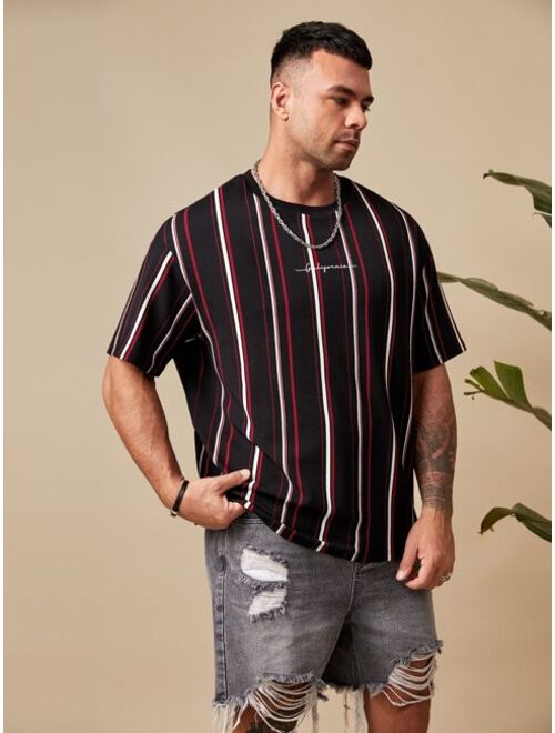 SHEIN Extended Sizes Men Block Striped & Letter Graphic Tee