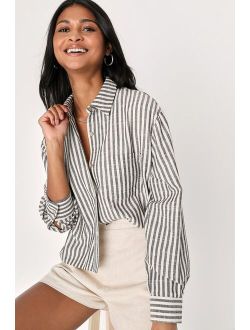 Chic Marvel White and Grey Striped Button-Up Long Sleeve Top