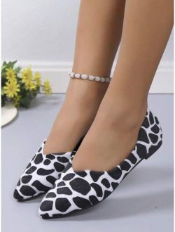 Women's Black And White Pointed Toe Ballet Flats