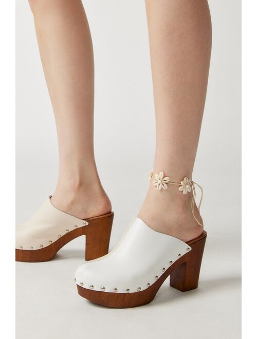 Urban Outfitters Flower Shell Anklet