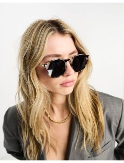 round sunglasses in milky tort with metal temple