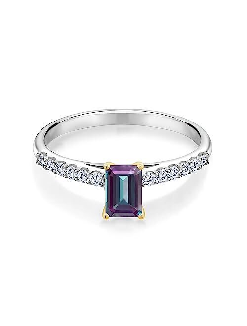 Gem Stone King 925 Sterling Silver Ring with 10K Yellow Gold Prongs Emerald Cut Purplish Created Alexandrite and Moissanite (0.83 Cttw)