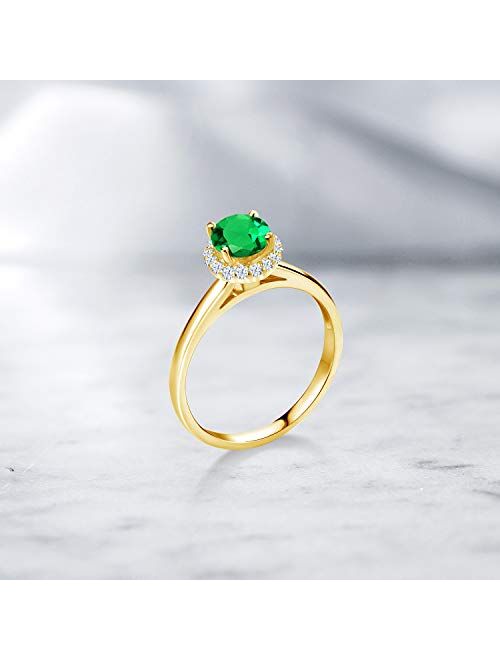 Gem Stone King 0.96 Ct Round Green Nano Emerald White Created Sapphire 10K Yellow Gold Ring