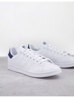 Stan Smith sneakers in white and navy