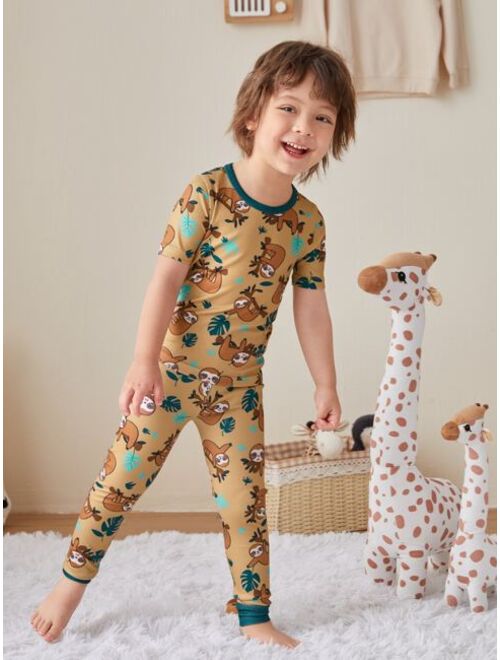 Shein Toddler Boys Sloth Print Contrast Trim Snug Fit PJ Set