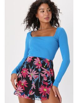 Dainty Impression Black Floral Print Mini Skirt