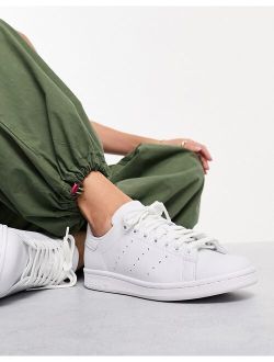 Stan Smith sneakers in triple white