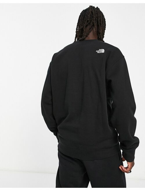 The North Face Essentials sweatshirt in black - Exclusive at ASOS