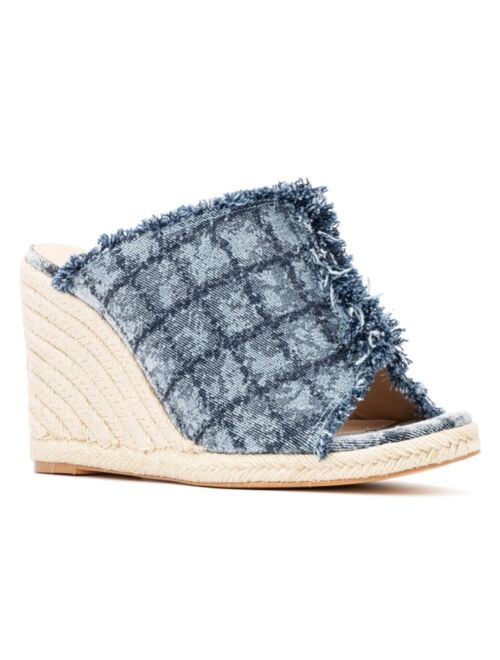 FASHION TO FIGURE Women's Estella Wide Width Wedge Sandals