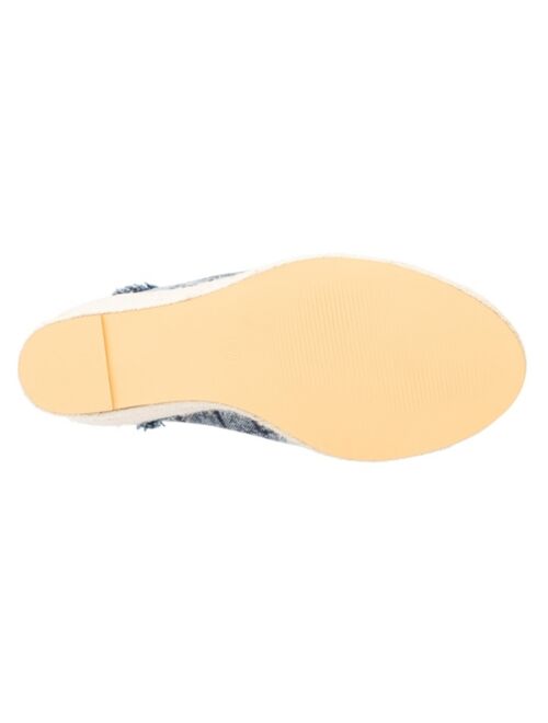 FASHION TO FIGURE Women's Estella Wide Width Wedge Sandals