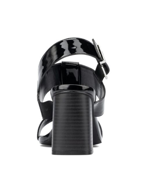 FASHION TO FIGURE Women's Toni Wide Width Heels Sandals