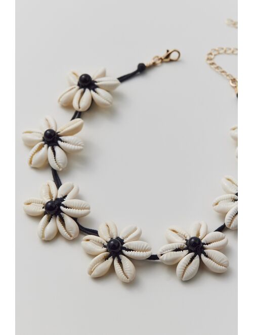 Urban Outfitters Puka Shell Flower Choker Necklace